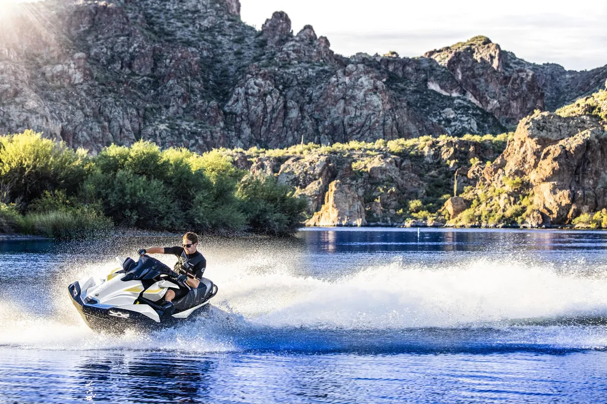 Onde andar de jet ski no Rio de Janeiro — Kawasaki Jet